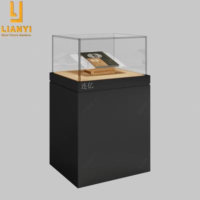 China Modern or Customized All-round Visibility Column Jewelry Display Cabinet Custom Museum Pedestal Showcases for sale