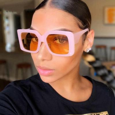 China Fashion Sunglasses Square Style Big Frame Sunglasses Uv400 Retro Oversized Sunglasses Shading Women Custom Sunglasses Logo for sale