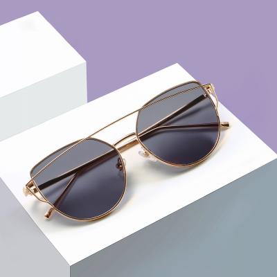 China Relieve New Vintage Cat Eye Sunglasses Trend Shades Sunglasses Fashion Metal Sunglasses 2021 Women for sale