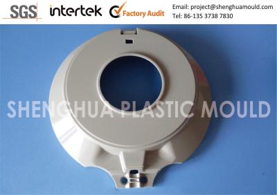 Chine Chapeaux en plastique de moulage par injection de prototype/couverture, plastiques Moldable d'injection de commande numérique par ordinateur à vendre