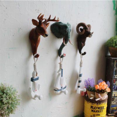 China Wall Viable Three-Dimensional Cartoon Resin Deer Handwork Decoration Main Hook for sale