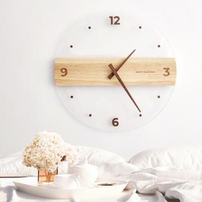 China Digital Creative Modern Unique Design Gifts Radio Wall Decoration Wooden Wall Clock Decor for sale