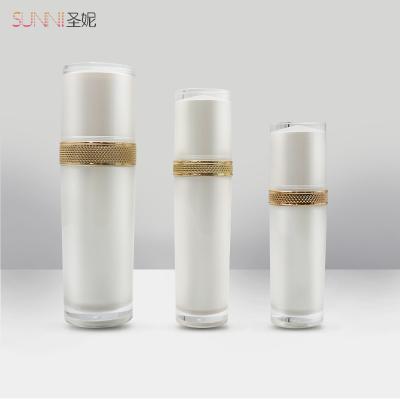 China 60ml 100ml double wall spray bottlea spray acrylic gold mist sprayer bottle cosmetic packaging crystal clear for sale