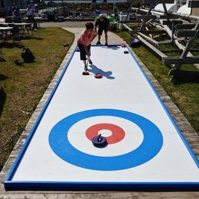 China Manufacturer Cheap Movable Curling Synthetic Ice Rink Lanes Wear Resistant for sale