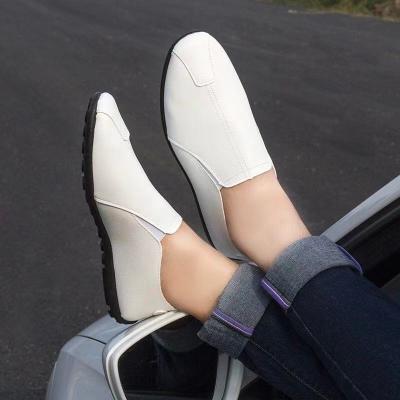 China CUSHIONING Zapatos lazy shoes flat sole leather casual shoes soft upper unique men casuales new low tops for sale