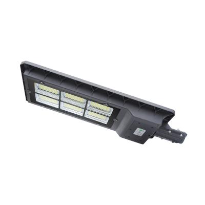 China ROAD Best Quality Light Control Waterproof Outdoor 120W All In One Streel Solar Panel Led Light for sale