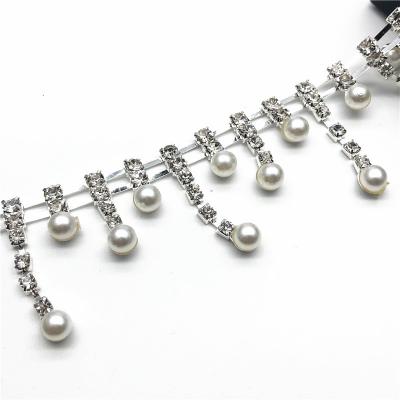 China Wholesale Soft Pearl Claw Chain Rhinestone Sliver Water Drill Chain Trims For Clothes Jewelry for sale