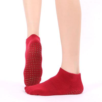 China Wholesale Breathable Sports Exercise Gym Yoga Women Professional Breathable Pilates Non Slip Yoga Socks for sale