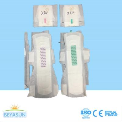 China Las servilletas sanitarias de las señoras negativas del anión rellenan el olor absorbente controlado en venta