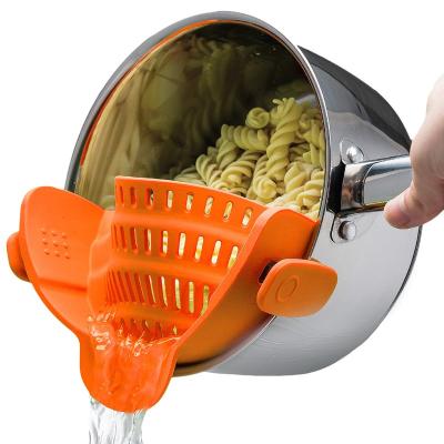 China Free Stocked Silicone Food Strainer Bpa Silicone Kitchen Sieve Clip On Silicone Colander Fits All Pots Pan Bowls Pasta Spaghetti Veg for sale