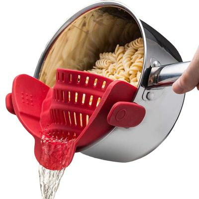 China Stocked Home Kitchen Tools Strainer Fits All Pots And Bowls Silicone Colander Clip On Food Strainer for sale