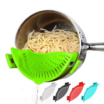 China Silicone Strainer Clip Drain Pot Side Sticker Stored Instant Food Colander for sale