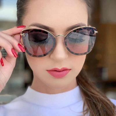 China New Fashion Luxury Ladies Sunglasses Gradient Frame 2019 Fashion Big Retro Shading UV400 Women Cat Eye Sunglasses Oversized for sale