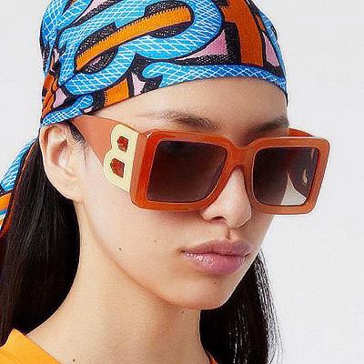 China Fashion sunglasses 2022 fashion orange color women frame sunglasses big the letter B square oversized sunglasses for sale