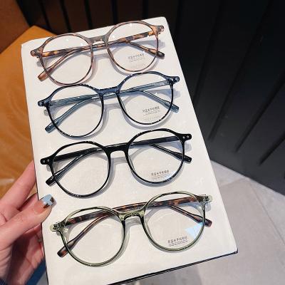 China Round 2022 Fashion Men Women TR90 Retro Optical Glasses Frames Rivet Decoration Anti Light Round Clear Blue Glasses for sale