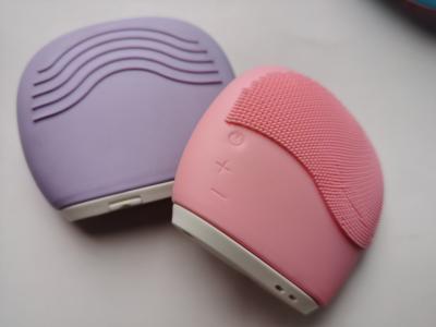 Chine Massages du visage Silicone électrique nettoyage du visage épurateur pour exfoliant à vendre