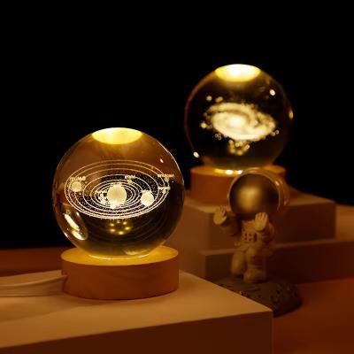 China lámpara de cristal USB luminoso 3D arte bola de cristal cristal brillante de vidrio luz nocturna lámpara de mesa en venta