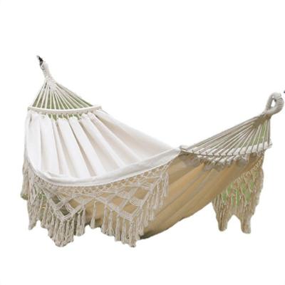 China Comfortable + Stylish Outdoor Leisure Hammock Cotton Hammock With Tassel Brazilian Macrame for sale