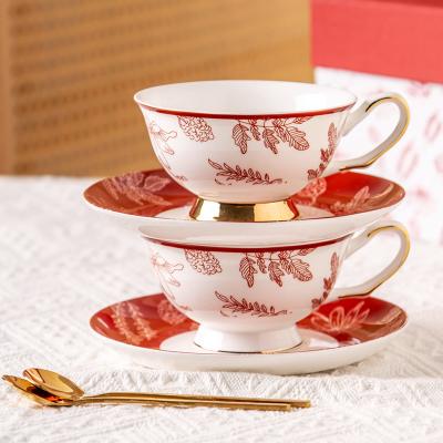 China Vintage Design Style Luxury Porcelain Tea Cup And Saucer Set Sustainable Bone Gift for sale