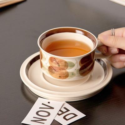 China 250ml Porcelain Tea Cups And Saucer Set Decorative Ceramic Coffee Cups And Saucers For Business Gifts for sale