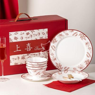 Chine Cadeaux d'affaires Ensemble de vaisselle de Noël 2023 Articles de cadeaux avec matériau de porcelaine à vendre