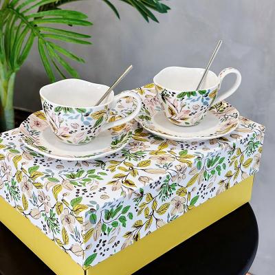 China Voorraad Franse keramische bekers en schotels voor tuin bloemen decoratie of trouwfeest cadeautjes Te koop