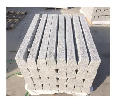 China Industrial Wholesale Natural Granite Curved Edge Stone China Supplier Curb Stone Outdoor Sidewalk Kerbstone for sale