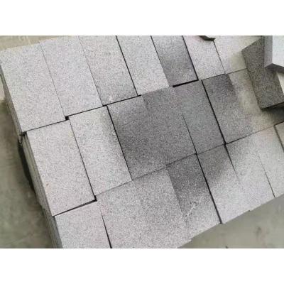 China Wholesale Modern 20x10x3 Flamed Gray Kerb Granite Garden Paving Stone Cheap From Chinese Gray Pavers Paving Block Trade Cobblestone for sale