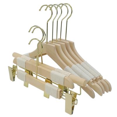 China Minimalist Hangers Wholesale Luxury Solid Wood Home Storage Classic Perchas Ropa De Hanger Hanger Space Saving Luxury Wooden Product Hanger for sale