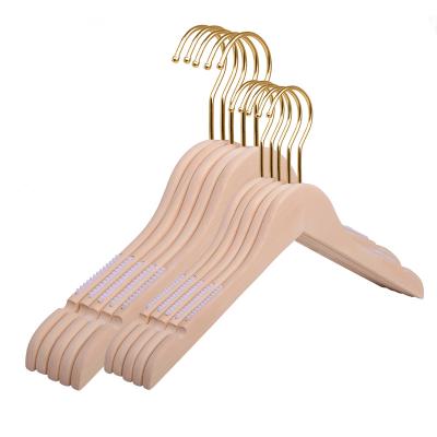 China Classic Rounded Luxury Wooden Coat Hanger Women's Living Room Hanger Modern Wood Hanger China Manufacture Cabides De Roupas for sale