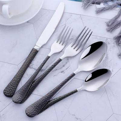 China Cubiertos Dorados Long Lasting Stainless Steel Handle Flatware Black Titanium Cutlery Set for sale