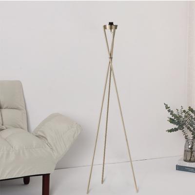 China Retro Vintage Industry Design Industrial Hotel Living Room ANTIQUE BRASS Floor Lamp Stand for sale