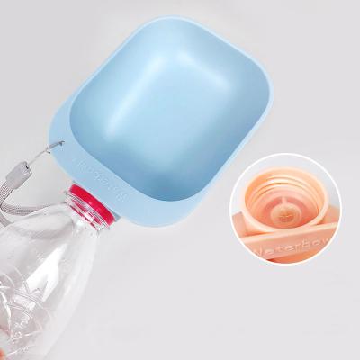 China Sustainable Pets Portable Waterer Extinguishing Head Accompanying Feeder Protecting Cats And Dogs Outdoor Food Supplies for sale