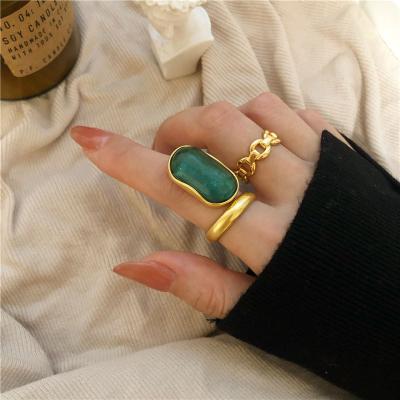 China TRENDY Fashion Vintage Ladies Ring Antique Gold Plated French Green Ring Ladies Party Girl for sale