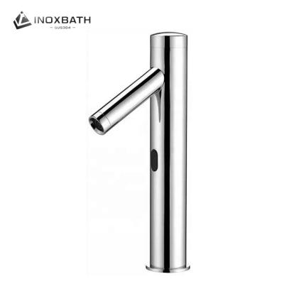 China Modern Hands Free Touchless Smart Cold Water Sensor Bathroom Luxury Smart Hot Basin Faucet for sale