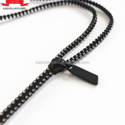 China Show Colored Zipper Lanyard with Custom Accessories for sale