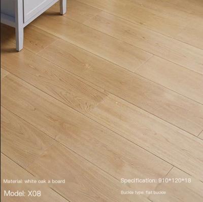 China New Traditional Oak Pure Solid Wood Flooring for sale