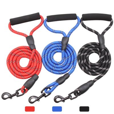 China Stocked Pull Padded Handle Braided Reflective Nylon Rope Strong Pet Leads Dog Leashes for sale