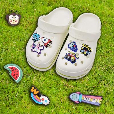 China Different Shapes Shoe Light Shoe Accessories Party Gifts Rubber Wrist Straps Shoe Accessories Shoe Flowers for sale