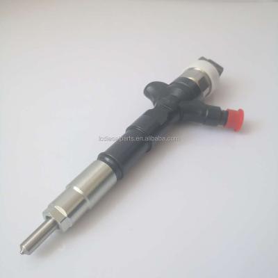 China Diesel Engine Auto Parts Common Rail Injector 095000-5880 Fuel Injector 095000-5881 095000-5660 23670-30050 for sale