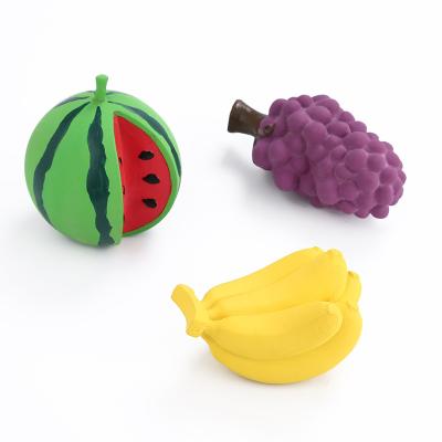 China Durable Dog Toy Chew Training Iq Pet Toy Dog Chew Interactive Viable Latex Fruit Train Squeaky Dog Molar Toys for sale