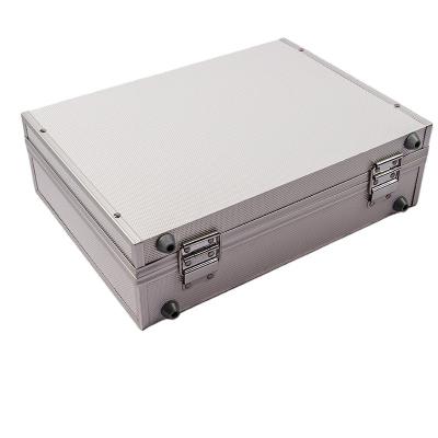 China Fashionable Running Custom Large Size Panel Carrying Case Flight Aluminum Smooth Tool Suitcase for sale