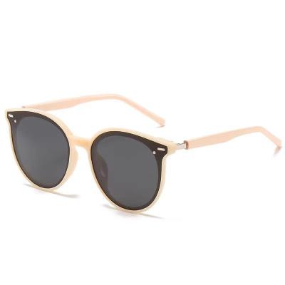 China 2021 Wholesale Designer Cat Eye Sunglasses New Arrival Girls Cat Eye Ladies Sunglasses Men Adult Women Cateye Sunglasses for sale