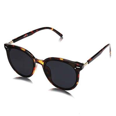 China Cat Eye Sunglasses Trendy 2021 Classic Shades Sunglasses Round Oversized Adult Women Men Sunglasses With Logo Branding for sale