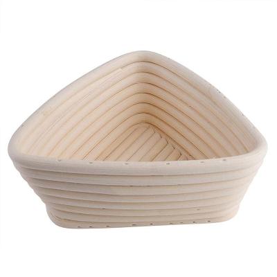 China Sustainable Food-Safe Handmade Baking Tools Triangle Bread Rolls Dough Proofing Rattan Rising Basket with Cotton Liner for sale