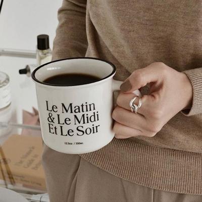 China Viable French Coffee Mug Korean Style Ceramic Handle Mugs Water Milk Coffee Mug Black And White Letter Cup for sale