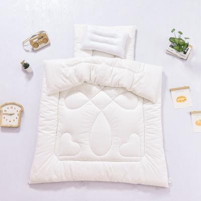 China High Quality Closer Fit All Season Hotel Home Comforters Down Comforters Kids Character Cotton Warm Comforter for sale