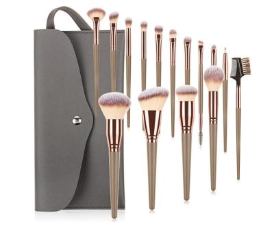 China Flat Brush brush make set up Luxury Makeup Brush Set Kit Wholesale Wood Handle Private Label foundation Cosmetic makeup brushes for sale