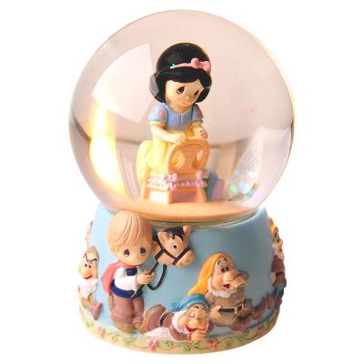 China Crystal Ball Merge With Music Box Gift For Girlfriend Or Girl Sculpture Custom Office Ornaments Resin Princess Statue Water Snow Globe Music Box for sale