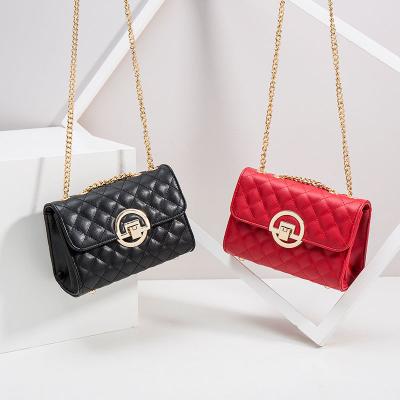 China 2020 New Version Messenger Bag Female Bag New Waterproof Korean Fashionable Chain Bag for sale